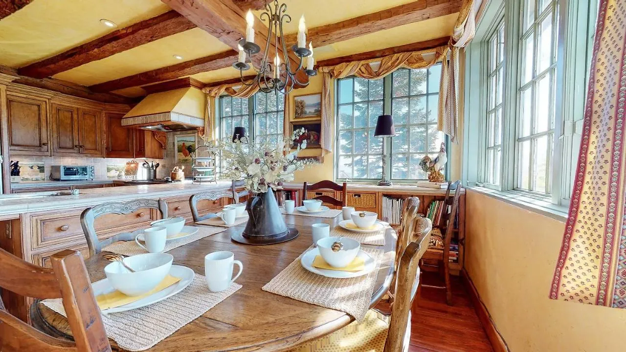 Juniper Ridge #16 Home Mammoth Lakes